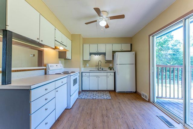 908 N Manor Drive, Horseshoe Bend, AR 72512