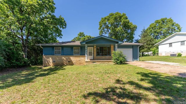 908 N Manor Drive, Horseshoe Bend, AR 72512