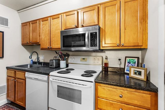 616 Portland St Unit 27, Rochester, NH 03867