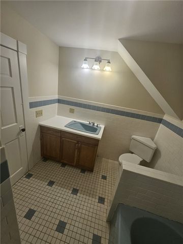 138 Martin Street, East Providence, RI 02914