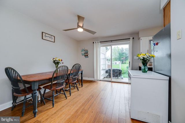 564 E LINDEN ST, Fleetwood, PA 19522