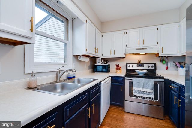 564 E LINDEN ST, Fleetwood, PA 19522