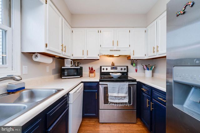 564 E LINDEN ST, Fleetwood, PA 19522
