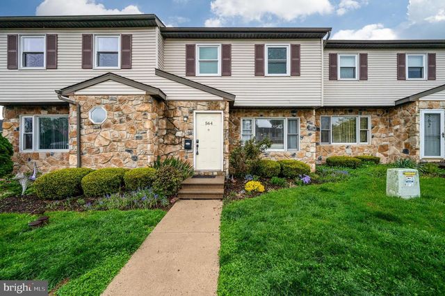 564 E LINDEN ST, Fleetwood, PA 19522