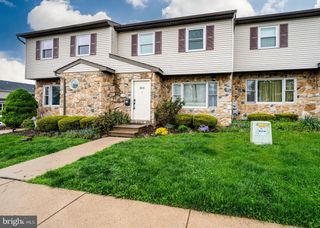 564 E LINDEN ST, Fleetwood, PA 19522