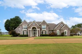 9390 MAYFIELD RD S, Collierville, TN 38017