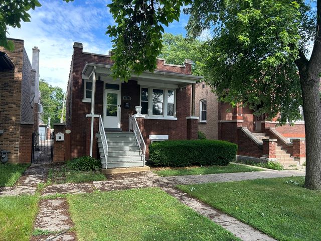 2639 Cuyler Avenue, Berwyn, IL 60402