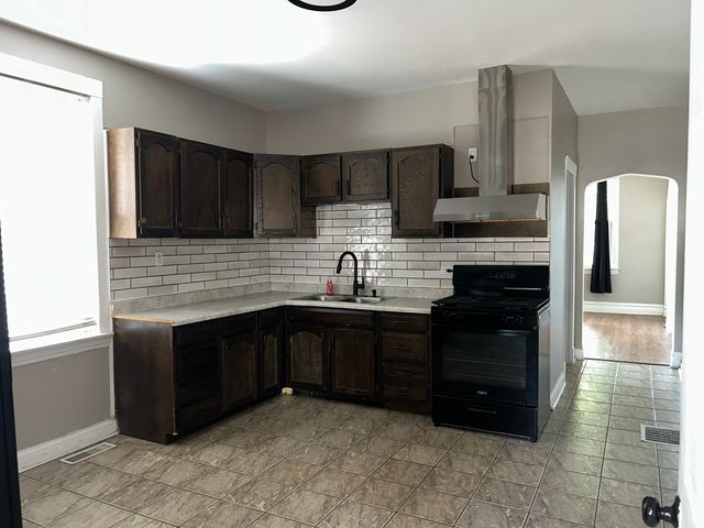 2639 Cuyler Avenue, Berwyn, IL 60402
