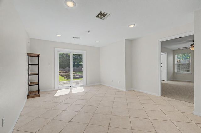 413 Farrer Street, Angleton, TX 77515