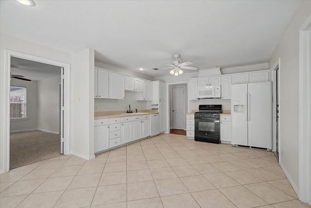 413 Farrer Street, Angleton, TX 77515