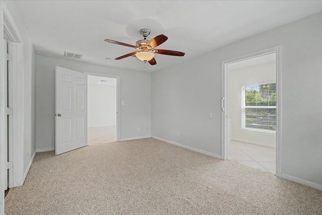 413 Farrer Street, Angleton, TX 77515