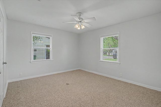 413 Farrer Street, Angleton, TX 77515