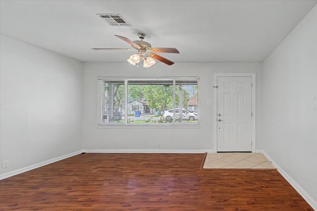 413 Farrer Street, Angleton, TX 77515