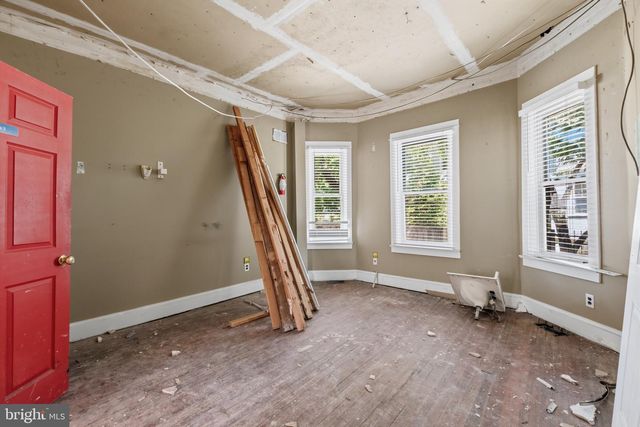 908 W STATE ST, Trenton, NJ 08618