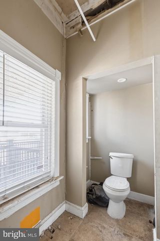 908 W STATE ST, Trenton, NJ 08618