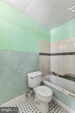 908 W STATE ST, Trenton, NJ 08618