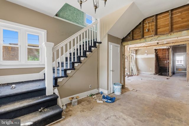 908 W STATE ST, Trenton, NJ 08618