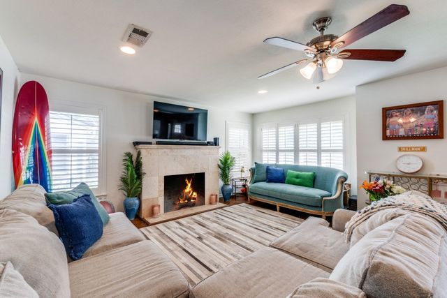 4303 Skillman Street, Dallas, TX 75206