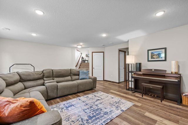 4029 129th Street, Savage, MN 55378