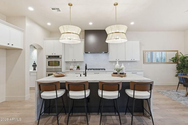 40207 N HICKOK Trail, Phoenix, AZ 85086