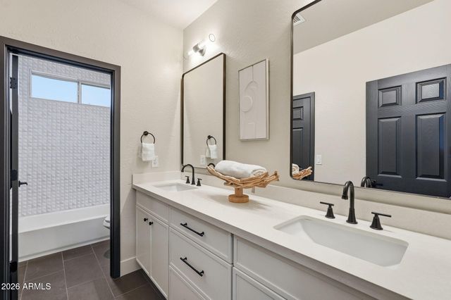 40207 N HICKOK Trail, Phoenix, AZ 85086