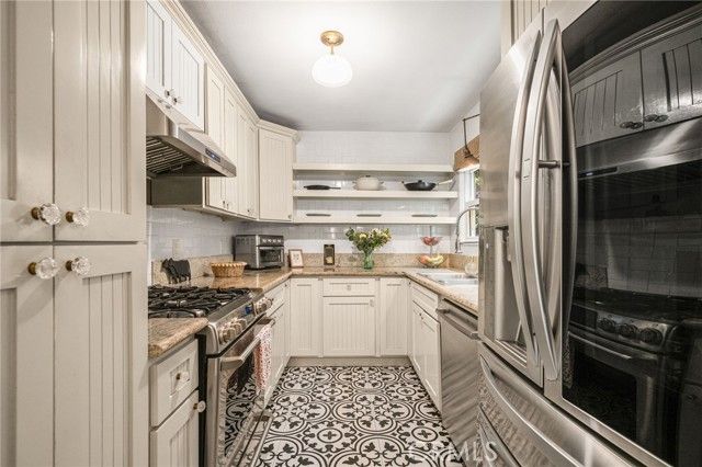 5130 W 20th, Los Angeles, CA 90016