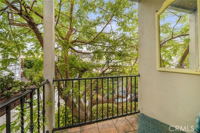 5130 W 20th, Los Angeles, CA 90016