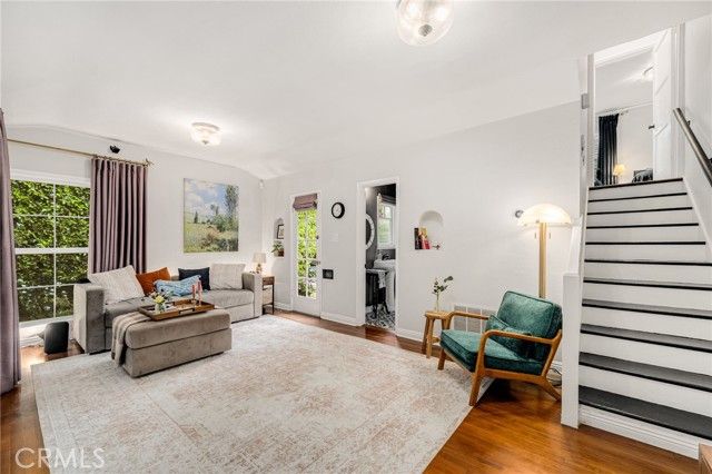 5130 W 20th, Los Angeles, CA 90016