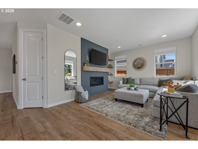 6748 Sw LUPINE Way, Wilsonville, OR 97070