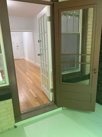 35 Mount Hood 7, Boston, MA 02134