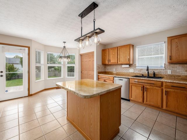 280 Stonhope Drive, Delaware, OH 43015