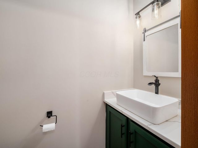 280 Stonhope Drive, Delaware, OH 43015