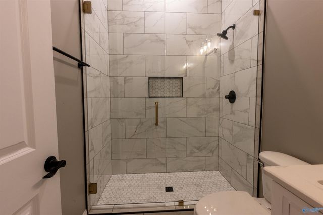 109 Whistling Straits Way, Guntersville, AL 35976