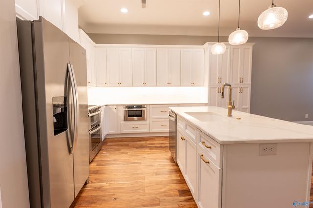 109 Whistling Straits Way, Guntersville, AL 35976