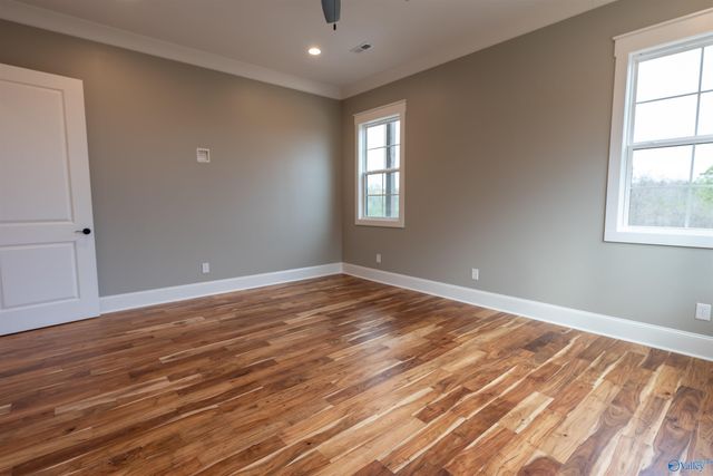 109 Whistling Straits Way, Guntersville, AL 35976