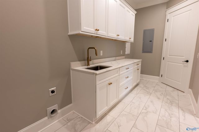 109 Whistling Straits Way, Guntersville, AL 35976