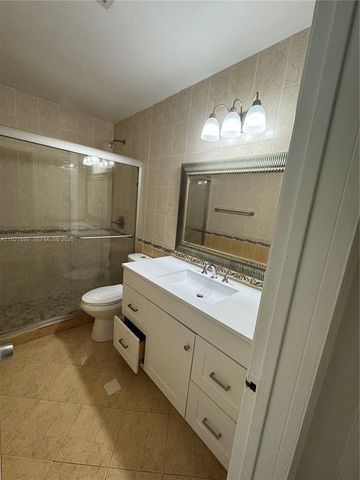 640 N 71st Ter, Hollywood, FL 33024