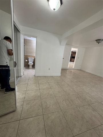 640 N 71st Ter, Hollywood, FL 33024