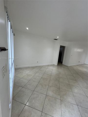 640 N 71st Ter, Hollywood, FL 33024