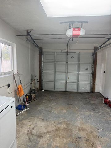 640 N 71st Ter, Hollywood, FL 33024