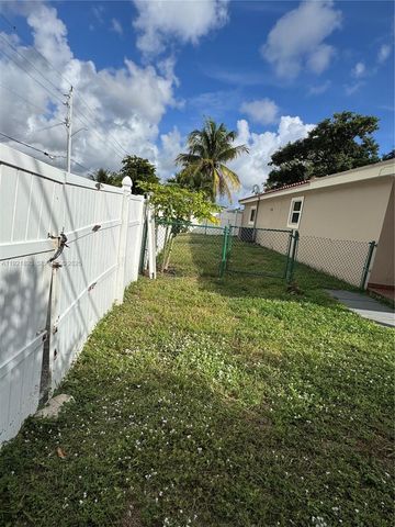 640 N 71st Ter, Hollywood, FL 33024