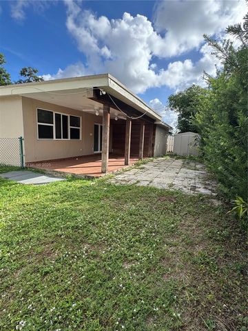 640 N 71st Ter, Hollywood, FL 33024