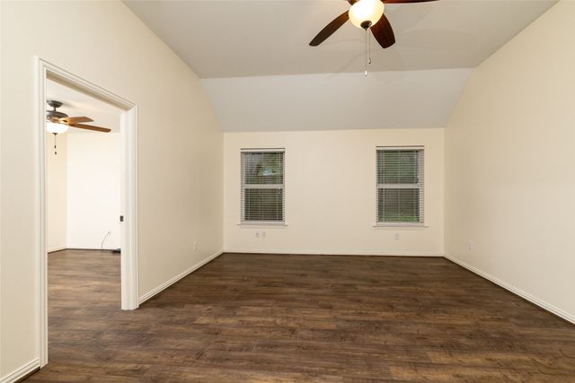 405 Kimbrough Road, Azle, TX 76020