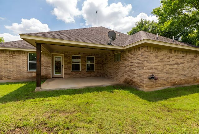 405 Kimbrough Road, Azle, TX 76020