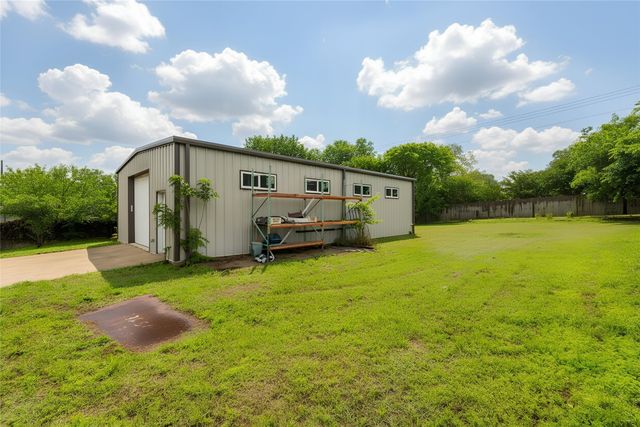 405 Kimbrough Road, Azle, TX 76020