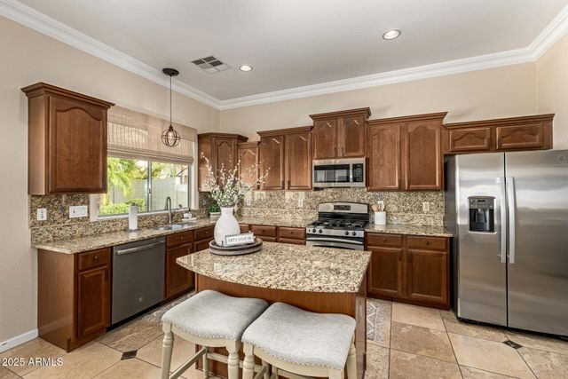 1090 E Elgin Street, Gilbert, AZ 85295