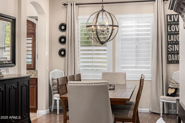 1090 E Elgin Street, Gilbert, AZ 85295