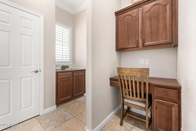 1090 E Elgin Street, Gilbert, AZ 85295