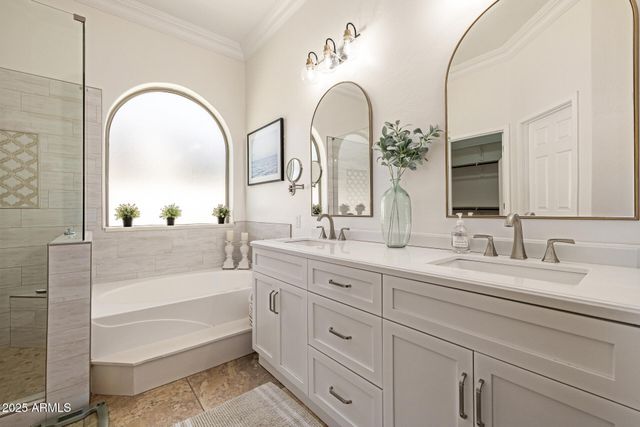 1090 E Elgin Street, Gilbert, AZ 85295