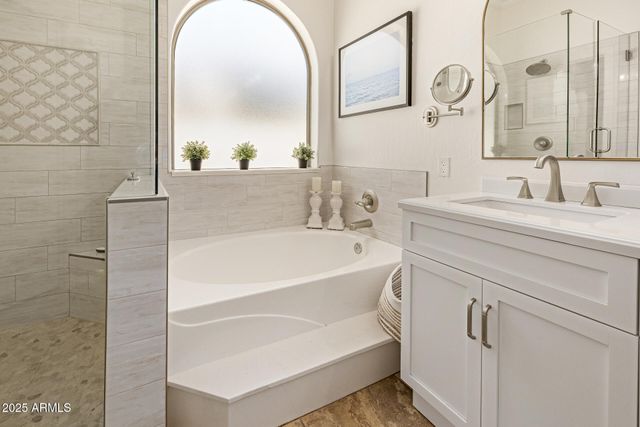 1090 E Elgin Street, Gilbert, AZ 85295